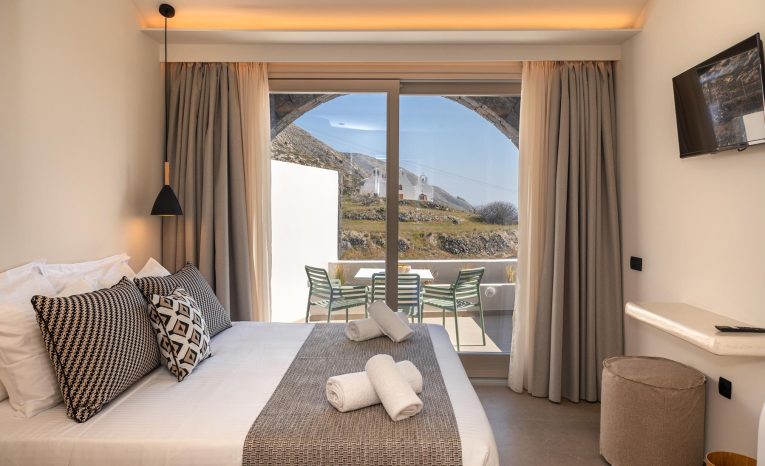 Depalyma Suites | Emporio, Santorini, Cyclades