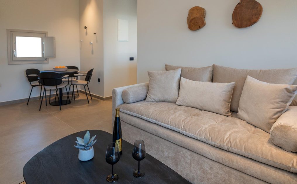 Depalyma Suites | Emporio, Santorini, Cyclades